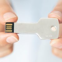 clé USB personnalisée matériau