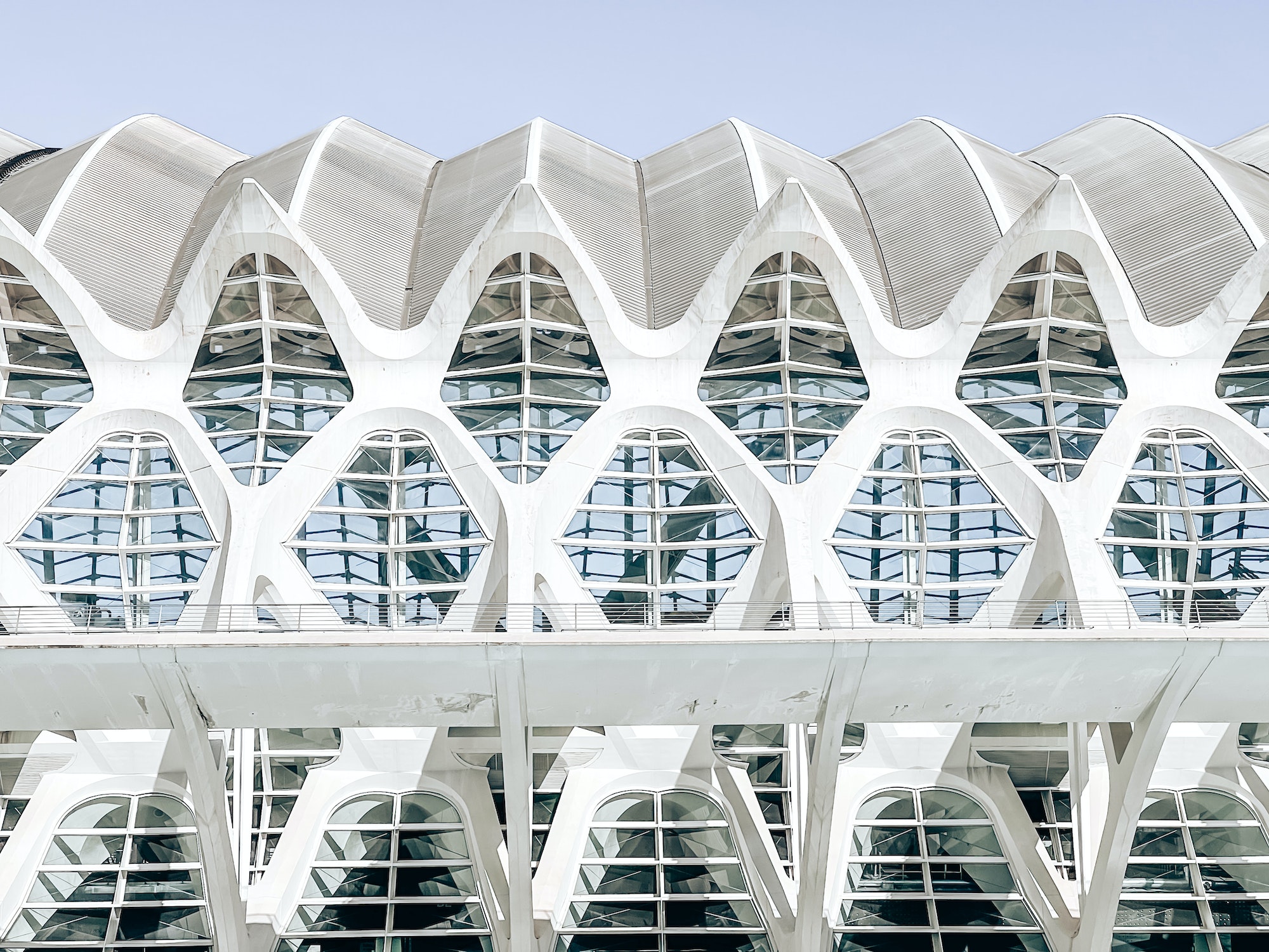 La photographie d’architecture : techniques pour capturer la beauté des bâtiments et des structures.